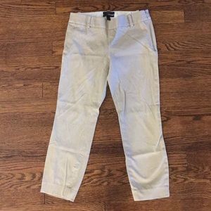 Women’s J. Crew Minnie 00P khaki capri pant